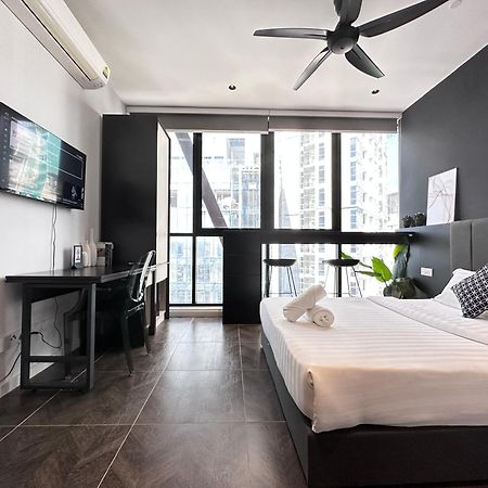 קואלה לומפור Scarletz Suites Klcc Twin Tower By Purple Orchid מראה חיצוני תמונה