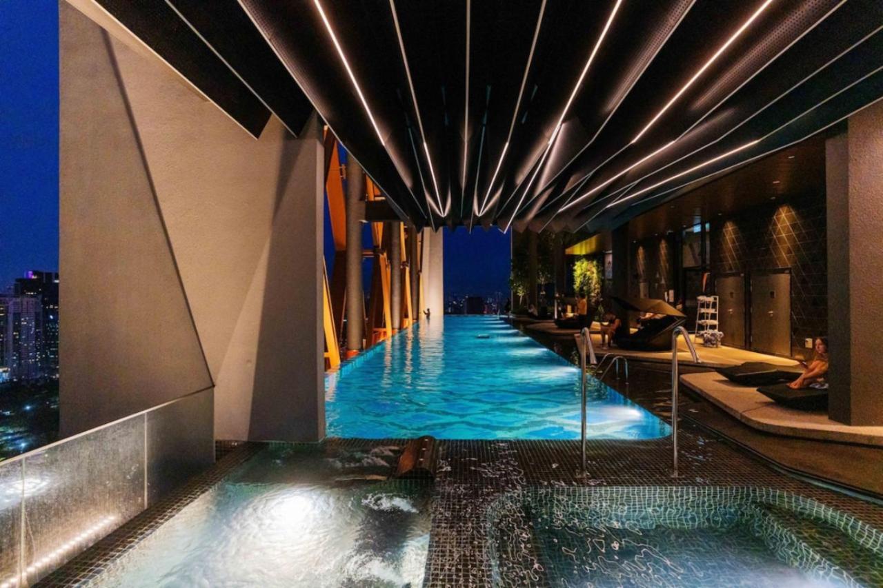 קואלה לומפור Scarletz Suites Klcc Twin Tower By Purple Orchid מראה חיצוני תמונה
