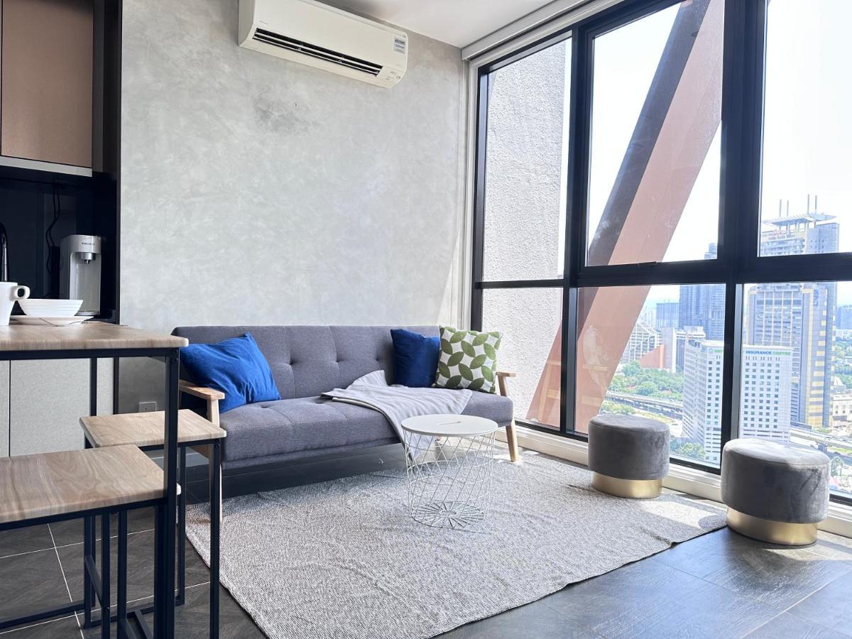 קואלה לומפור Scarletz Suites Klcc Twin Tower By Purple Orchid מראה חיצוני תמונה