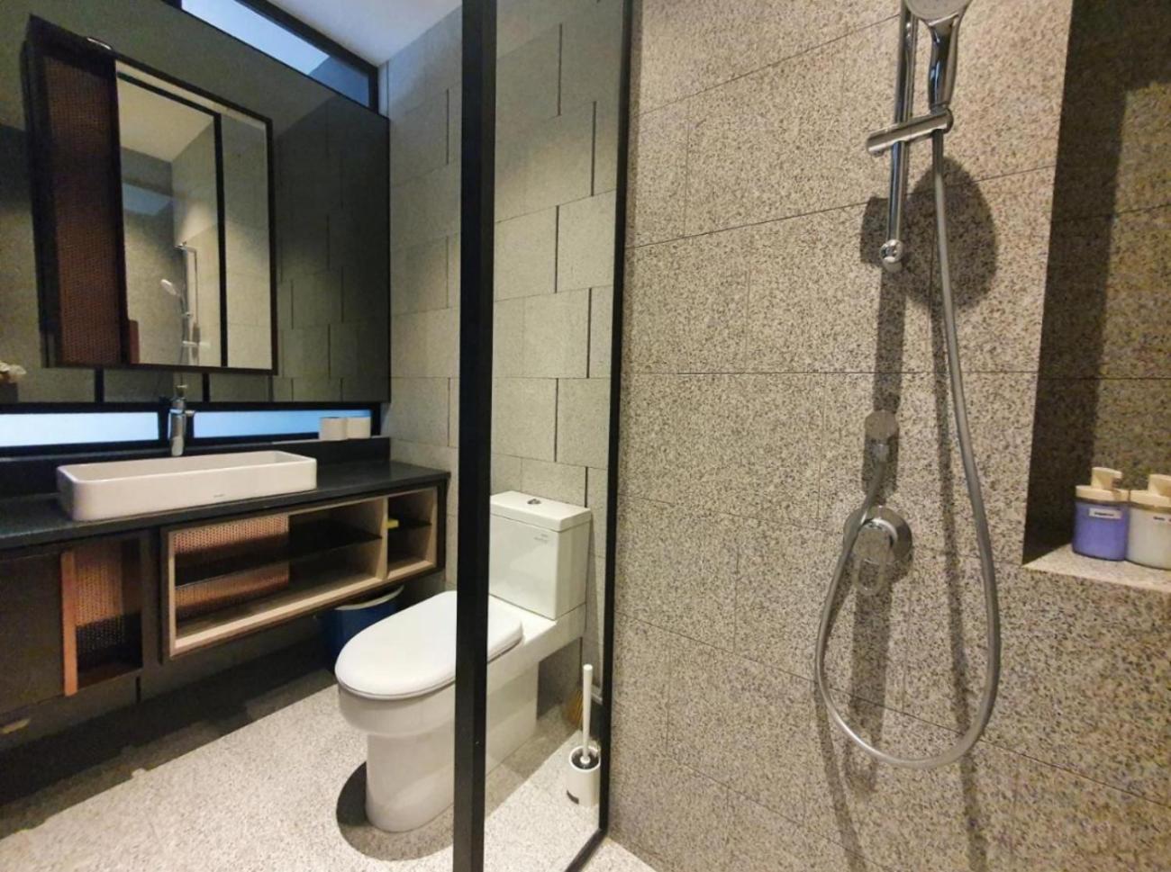 קואלה לומפור Scarletz Suites Klcc Twin Tower By Purple Orchid מראה חיצוני תמונה