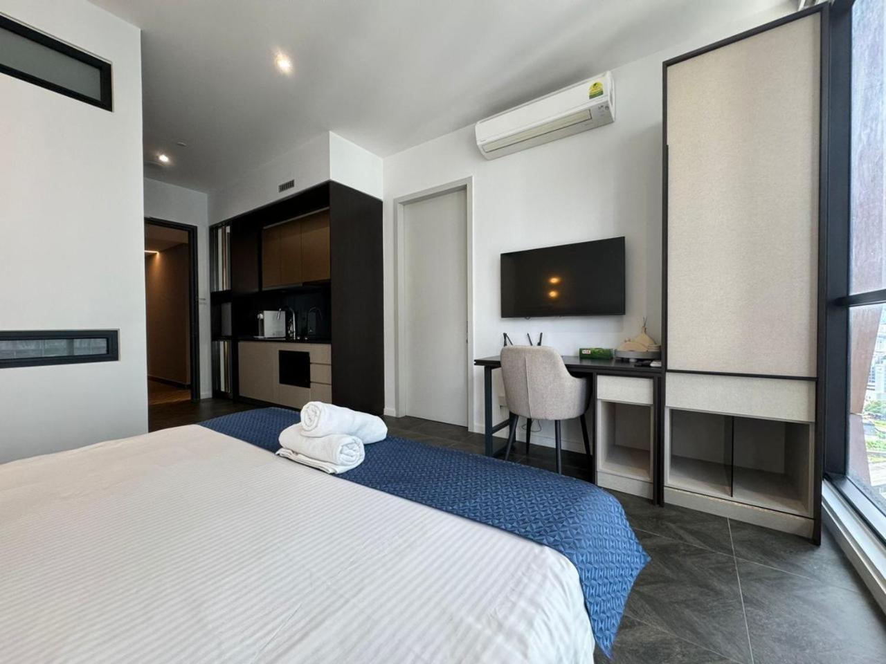 קואלה לומפור Scarletz Suites Klcc Twin Tower By Purple Orchid מראה חיצוני תמונה