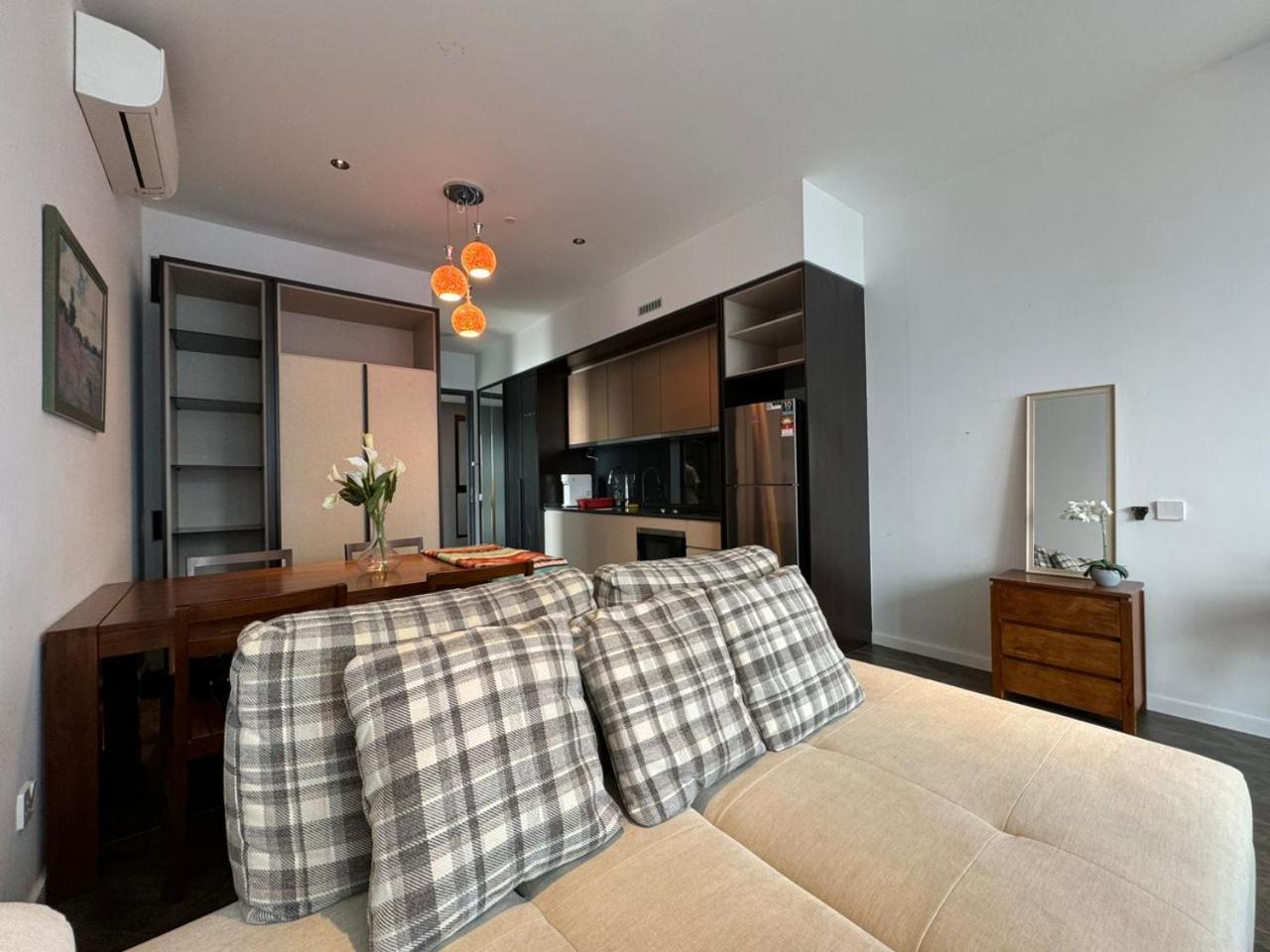 קואלה לומפור Scarletz Suites Klcc Twin Tower By Purple Orchid מראה חיצוני תמונה