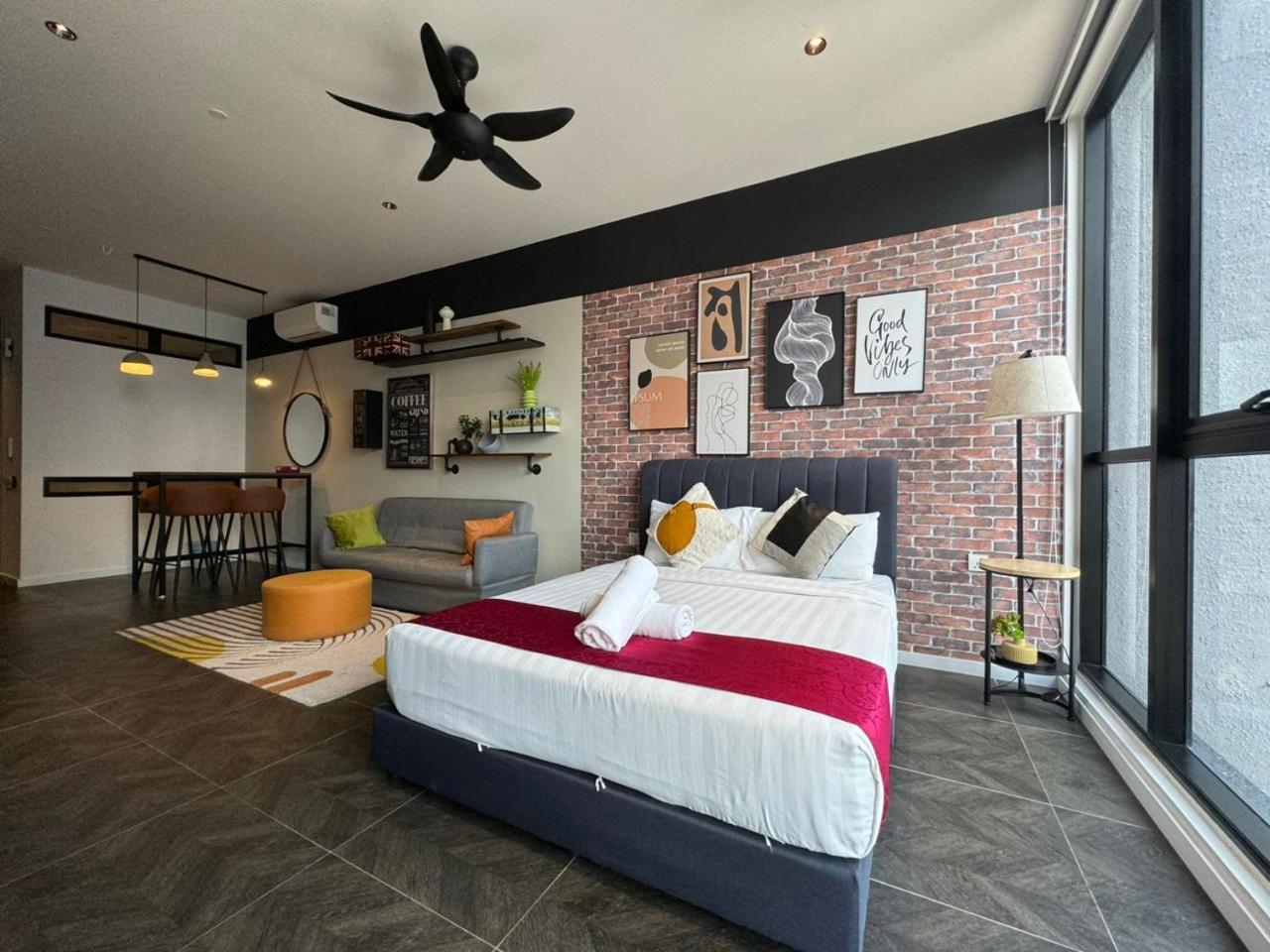 קואלה לומפור Scarletz Suites Klcc Twin Tower By Purple Orchid מראה חיצוני תמונה