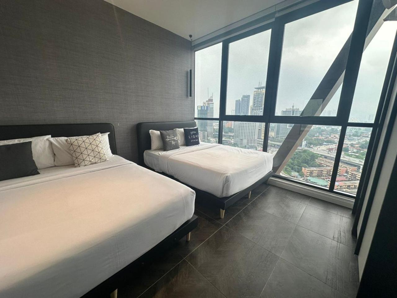 קואלה לומפור Scarletz Suites Klcc Twin Tower By Purple Orchid מראה חיצוני תמונה